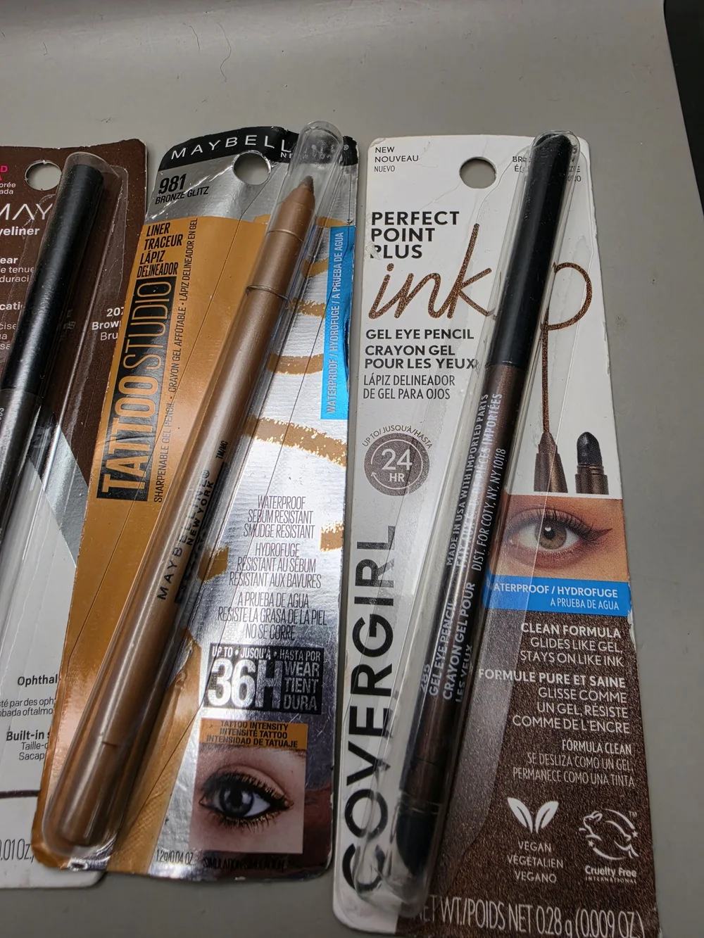 Almay(2), Maybelline(1),Covergirl (1) Eyeliner Lot